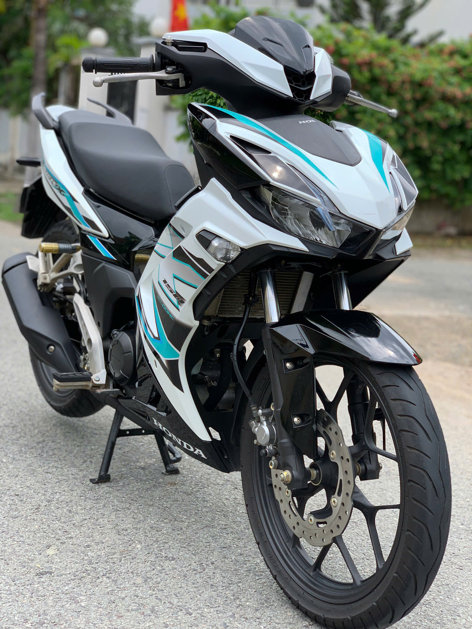 Xe Honda Winner X V3 150 2022 CBS khóa Smartkey màu Trắng đen zin nguyên bản mới hơn 85% xe lướt ngay chủ 26.5 triệu (Mã X000020)
