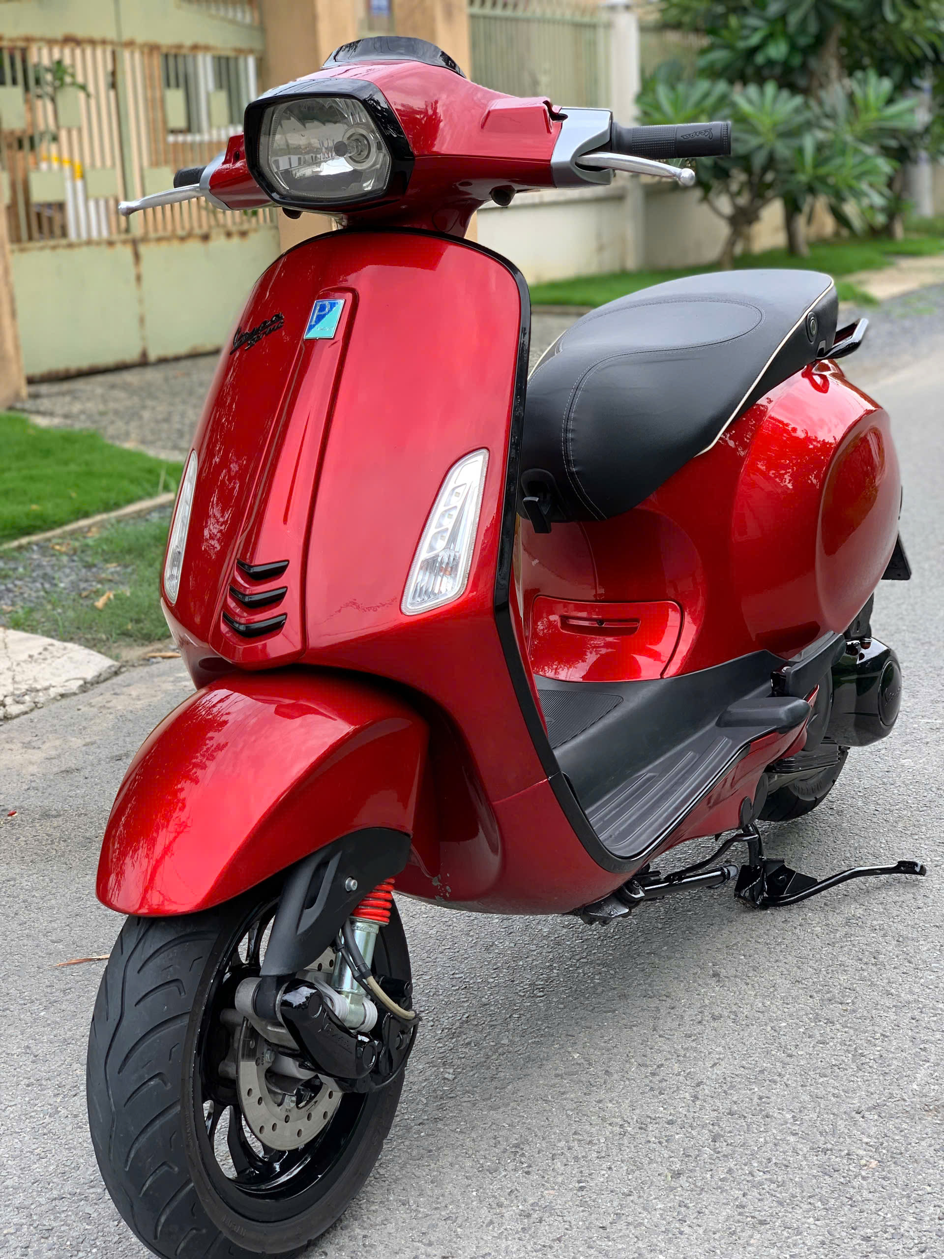 Xe Piaggio Vespa Sprint 125 3Vie 2015 màu Đỏ candy sporty mới nguyên BSTP ngay chủ 36.5 triệu (Mã X000021)