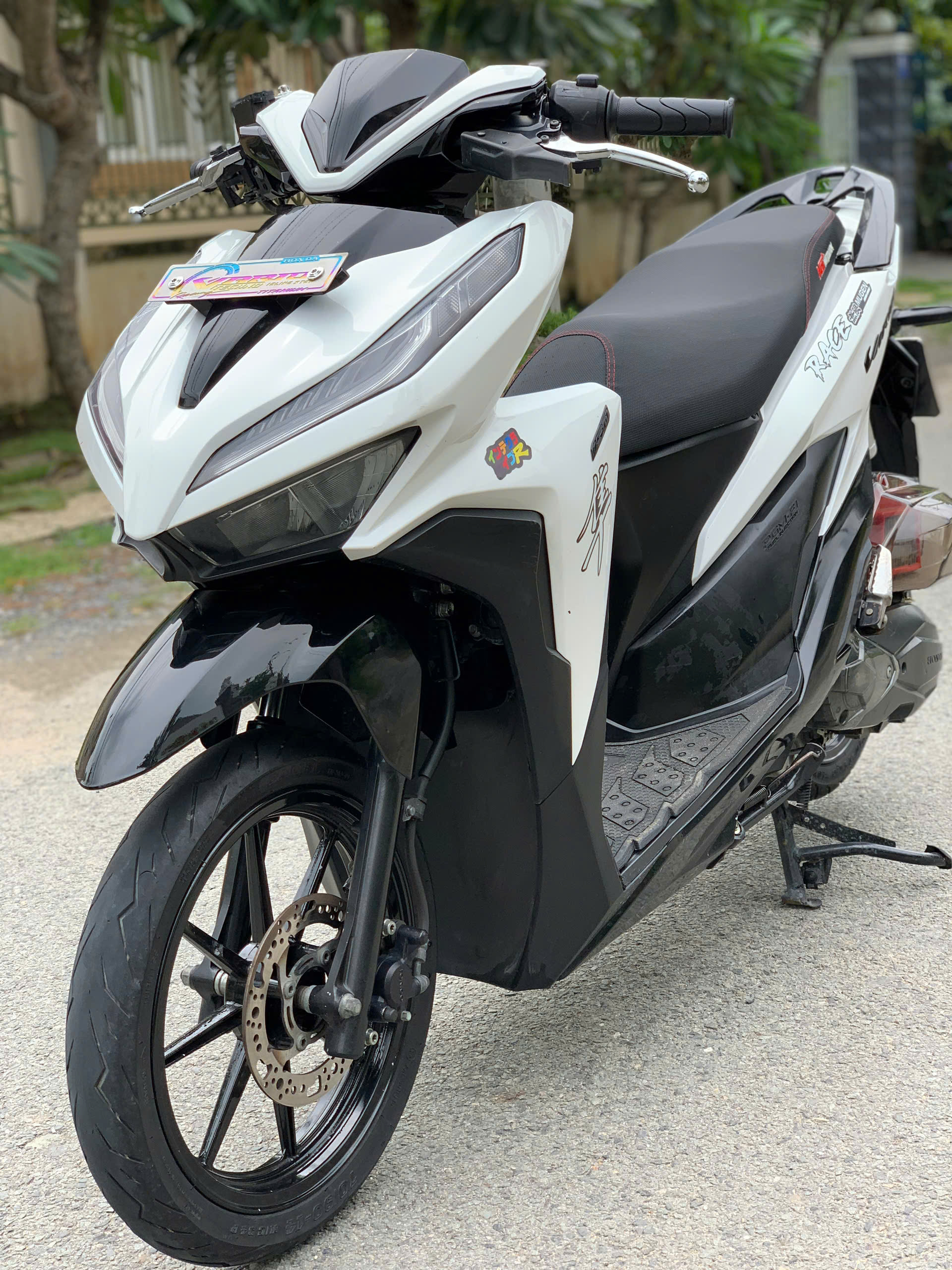 Xe Honda Vario 150 2020 Smartkey (nhập khẩu Indo) màu Trắng đen Sporty kiểng nhẹ ngay chủ 32.5 triệu (Mã X000049)