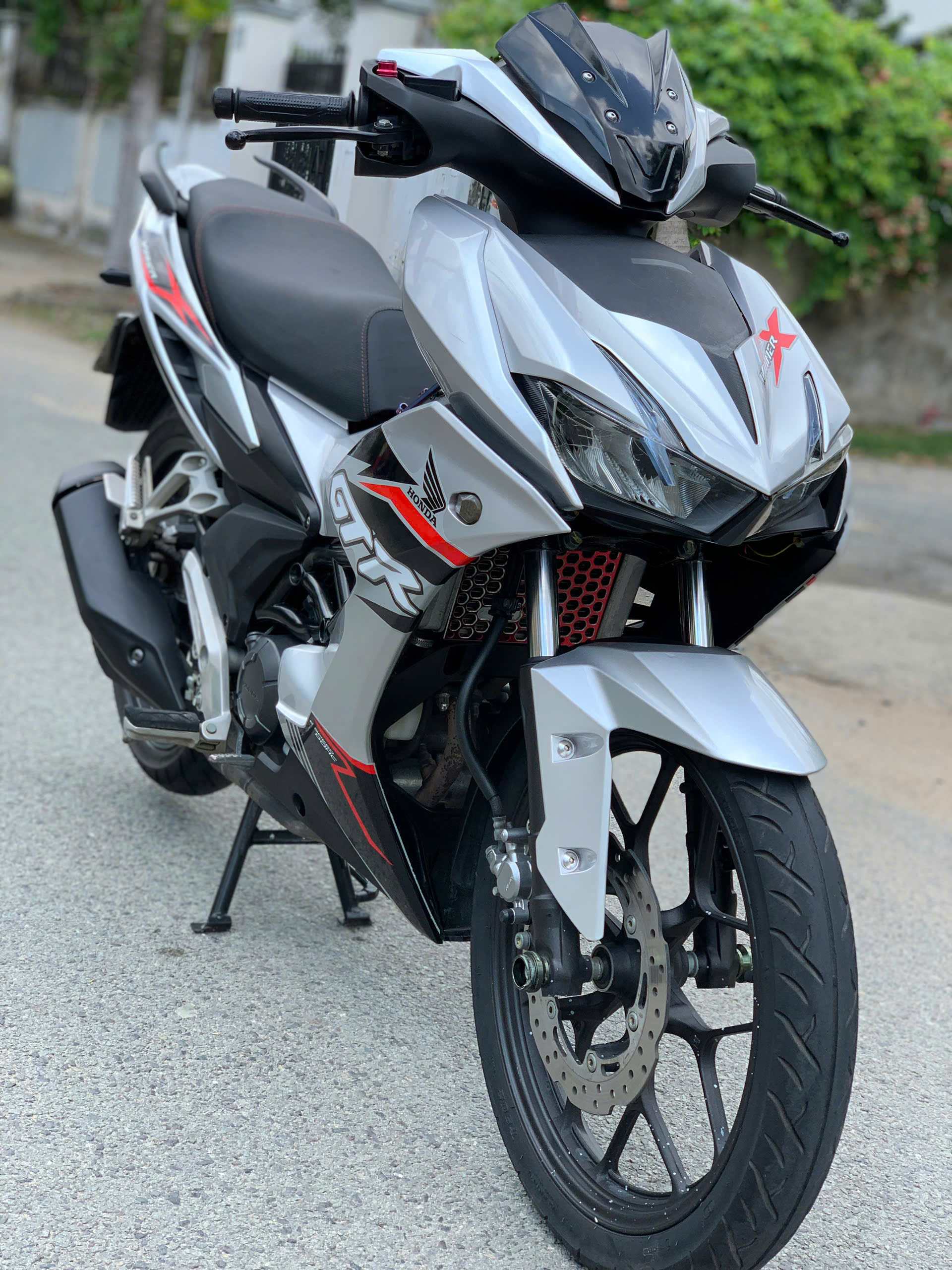 Xe Honda Winner X V2 150 2020 màu Bạc đỏ đen zin nguyên bản 20.5 triệu (Mã X000063)