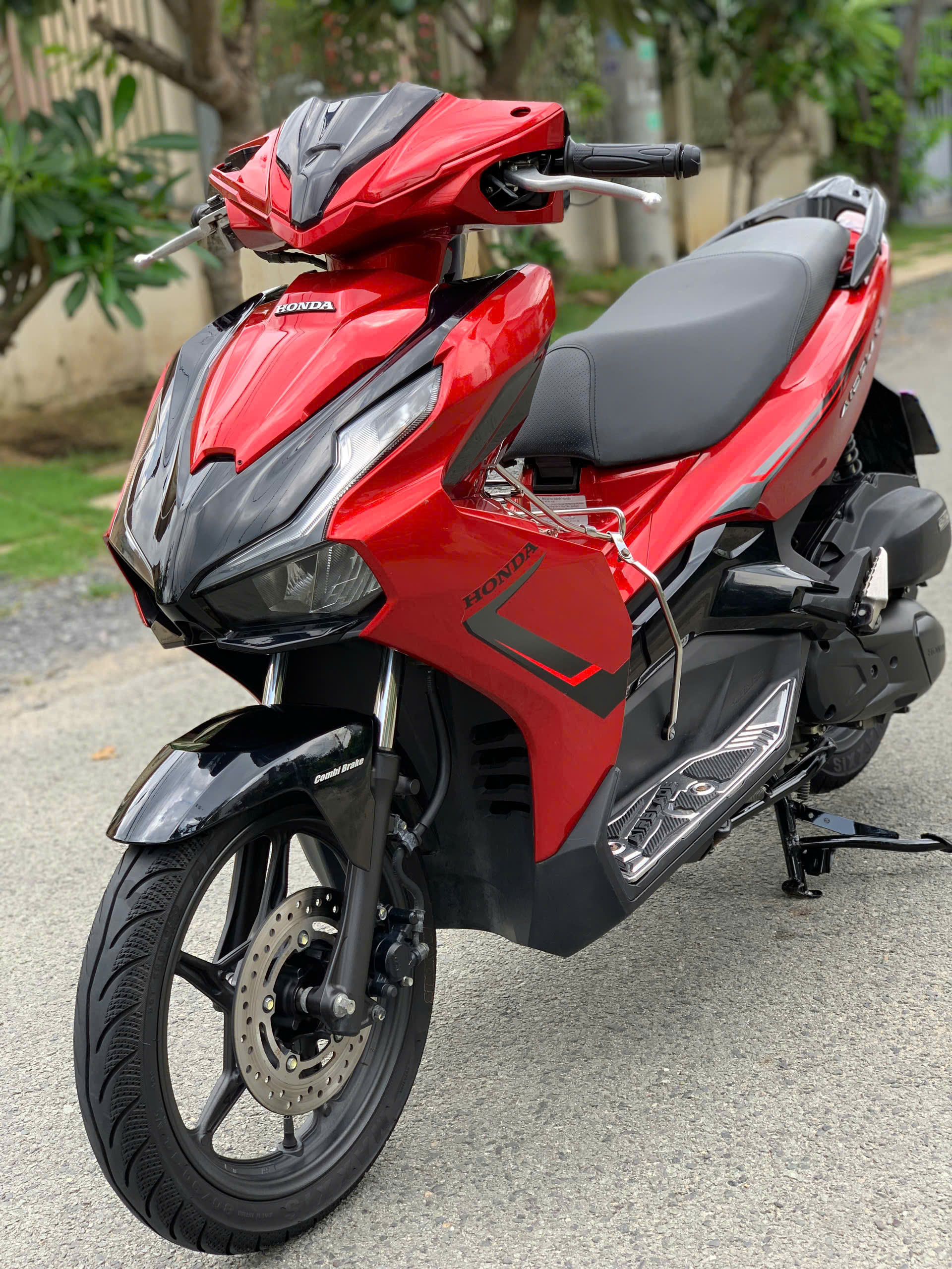 Xe Honda Airblade 125 Fi 2021 Smartkey màu Đỏ đen mới 80% ngay chủ 31.5 triệu (Mã X00009)
